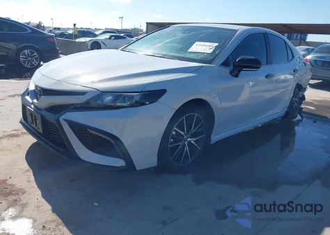 2024 Toyota Camry Se z USA, uszkodzony, nr VIN 4T1G11AK0RU207765